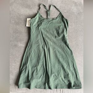 OUTDOOR VOICES WORKOUT DRESS - SMALL - NWT